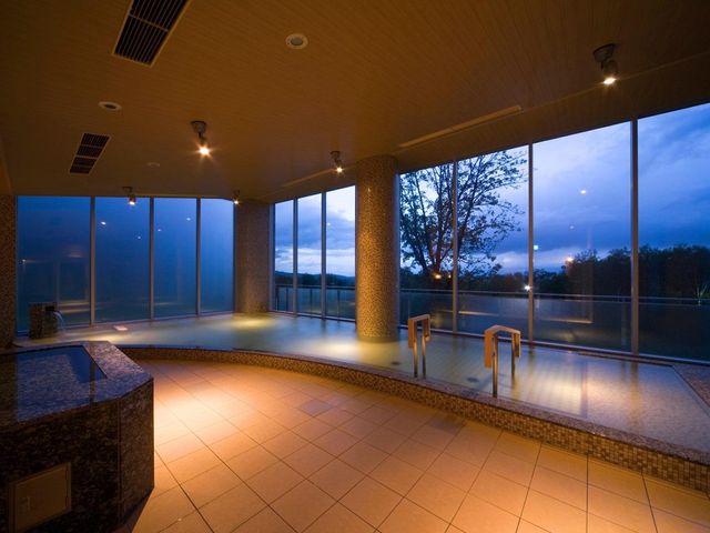 富良野温泉「紫彩の湯」の画像